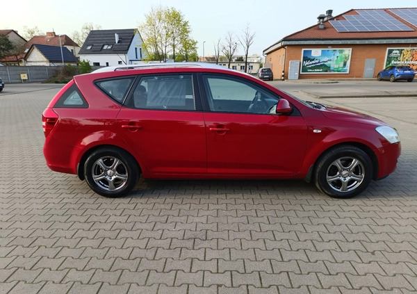 Kia Ceed cena 15500 przebieg: 208000, rok produkcji 2008 z Wągrowiec małe 301